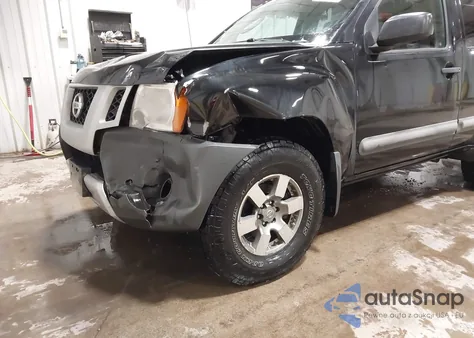 2012 Nissan Xterra Pro-4X z USA, uszkodzony, nr VIN 5N1AN0NW2CC502302